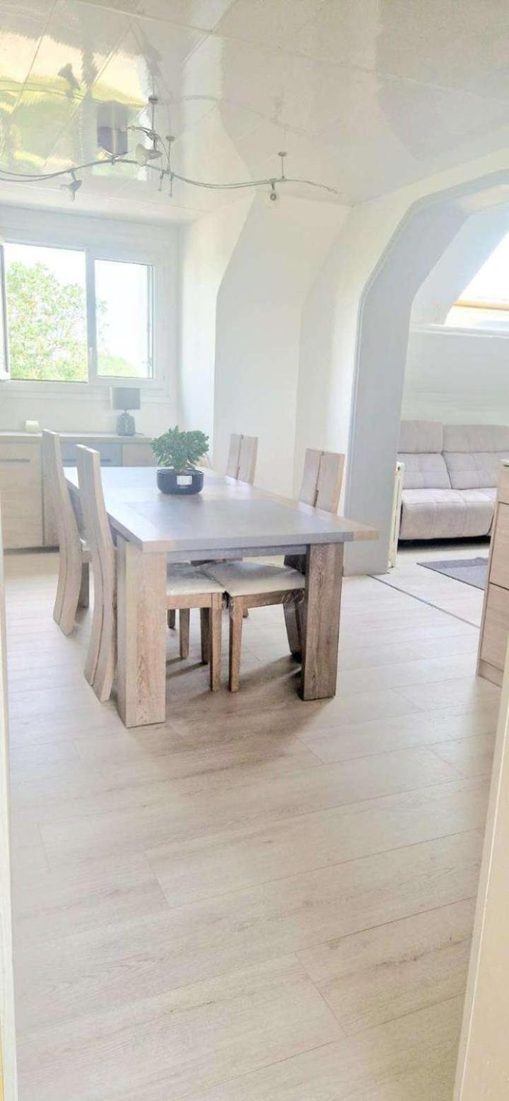 Apartmán Le Trinidad Troyes Exteriér fotografie