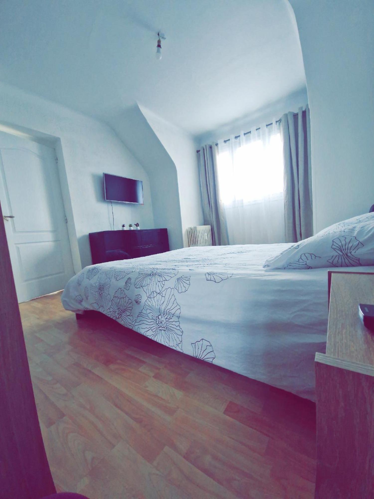 Apartmán Le Trinidad Troyes Exteriér fotografie